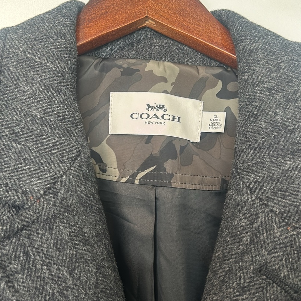 Coach men’s coat with leather sleeve detail. Barely worn - Picture 2 of 4